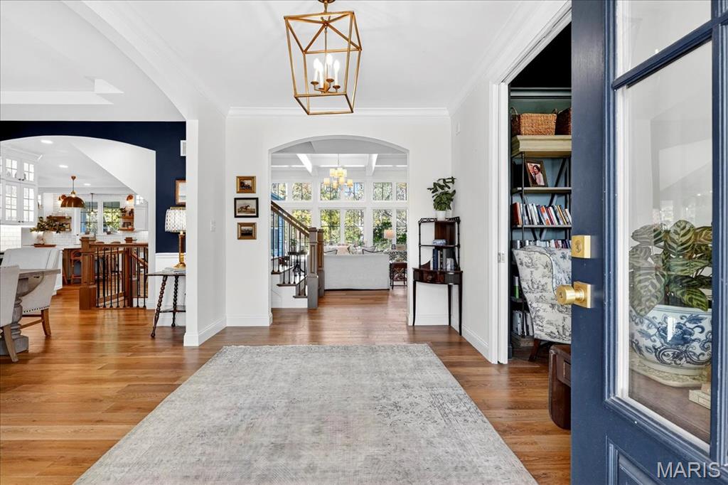 6109 Knights Table Court