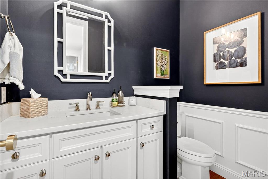 6109 Knights Table Court