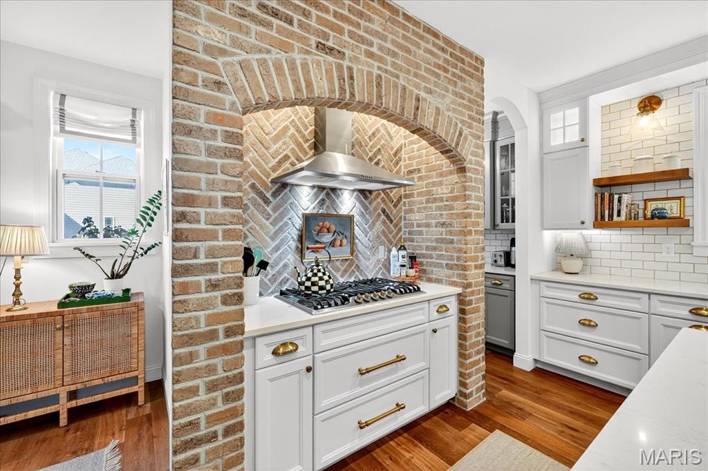 6109 Knights Table Court