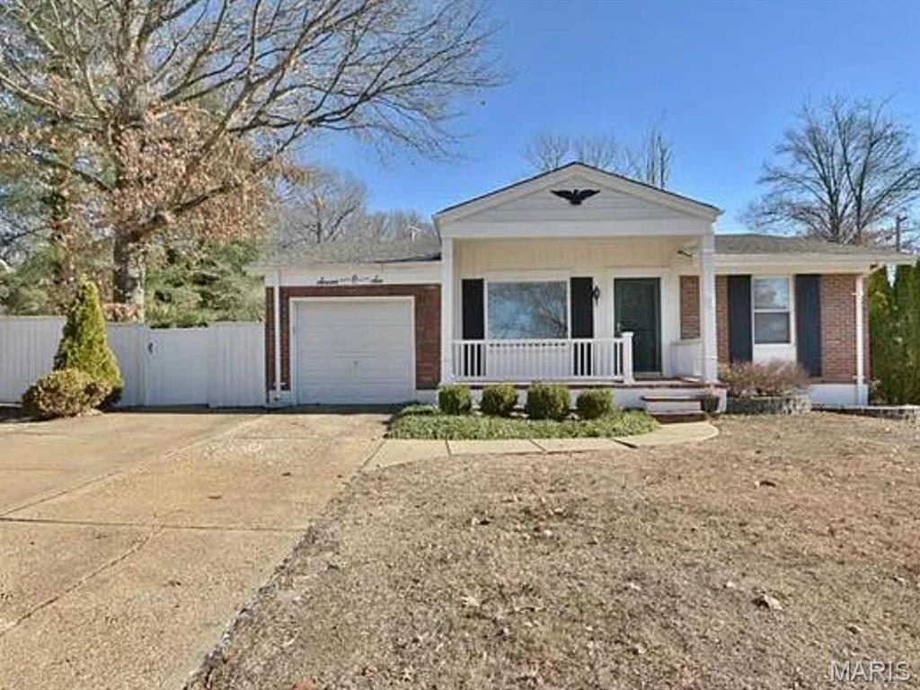 706 La Marite Drive