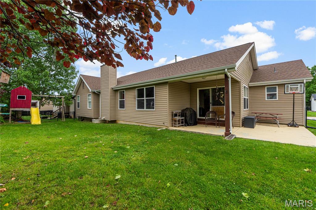 4216 Broken Rock Drive