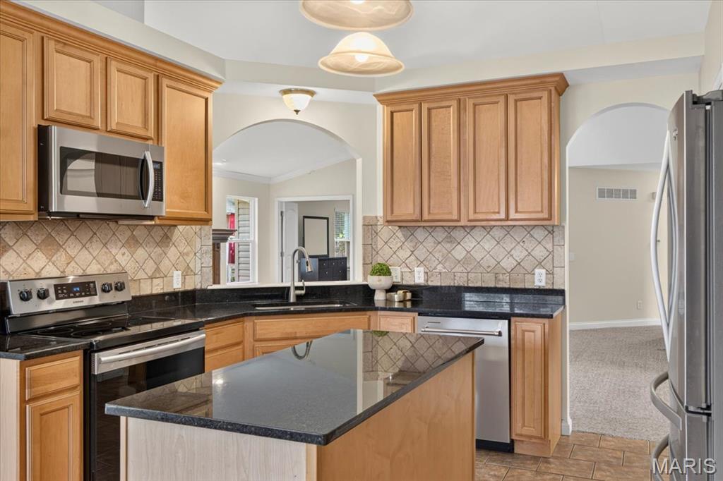 4216 Broken Rock Drive
