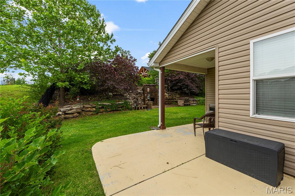 4216 Broken Rock Drive