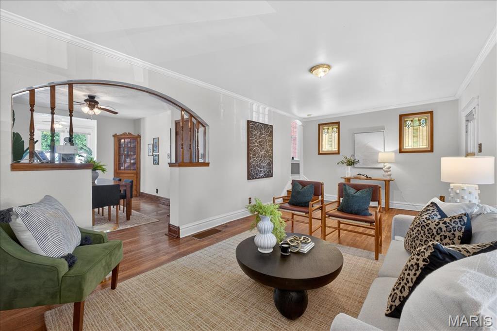 6011 S Grand Boulevard