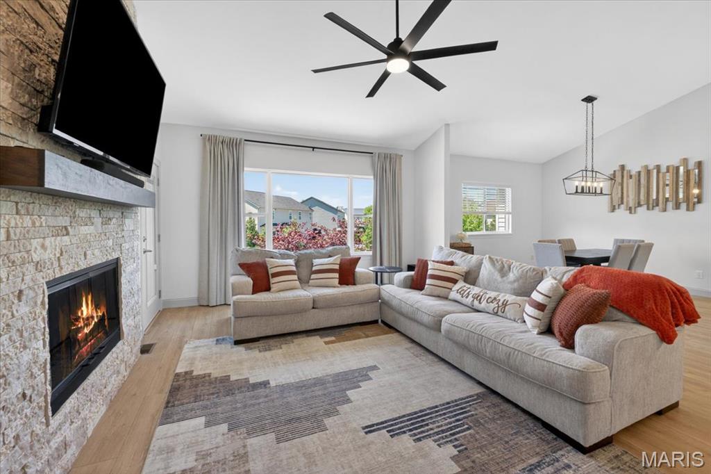 322 Pointe Loma Boulevard