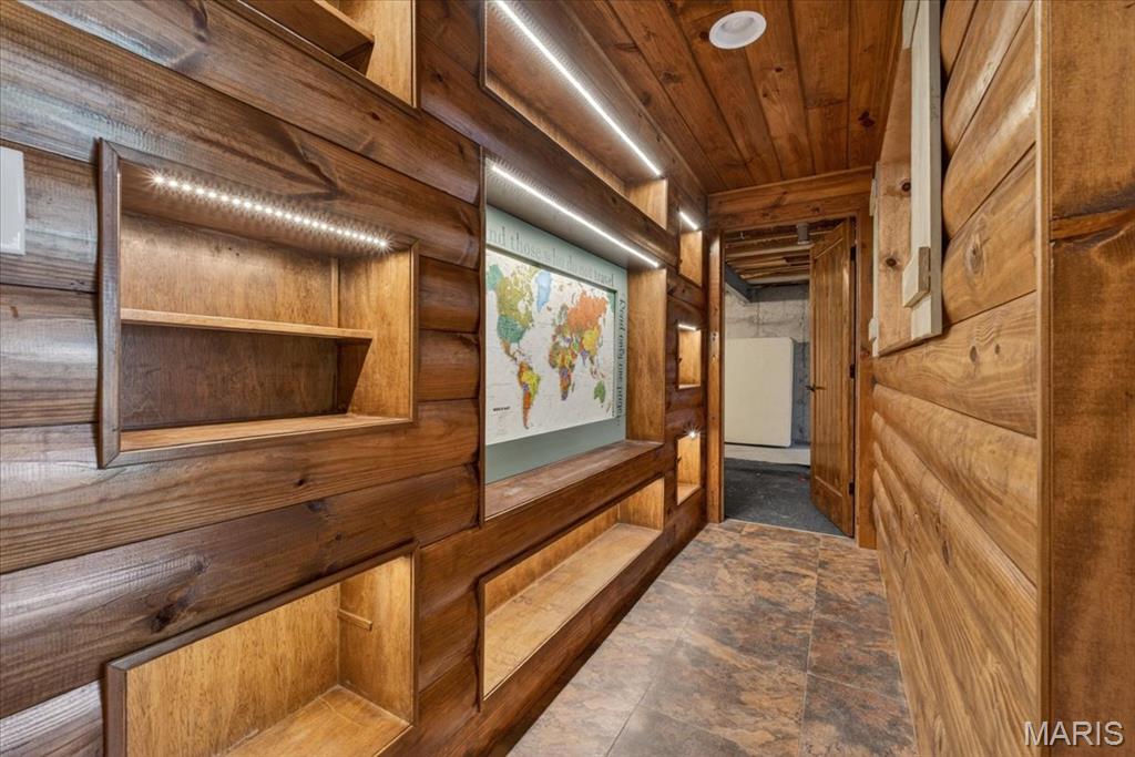 322 Pointe Loma Boulevard