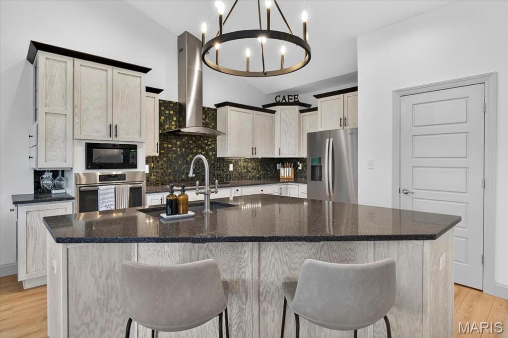 322 Pointe Loma Boulevard