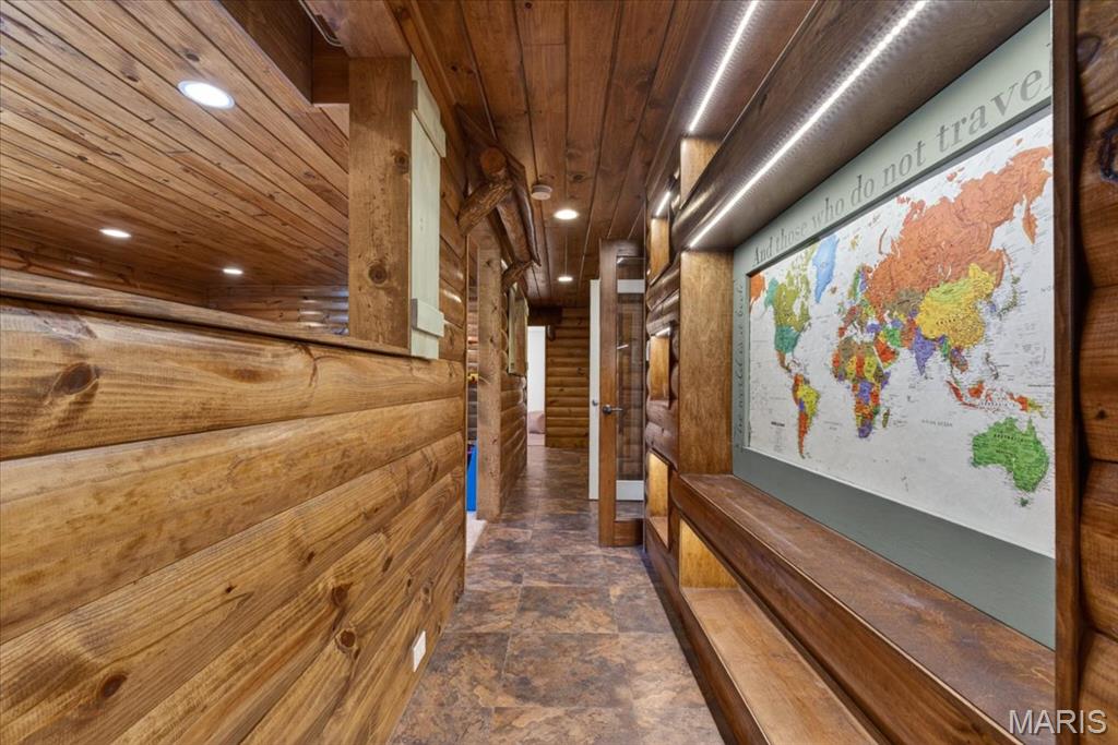 322 Pointe Loma Boulevard