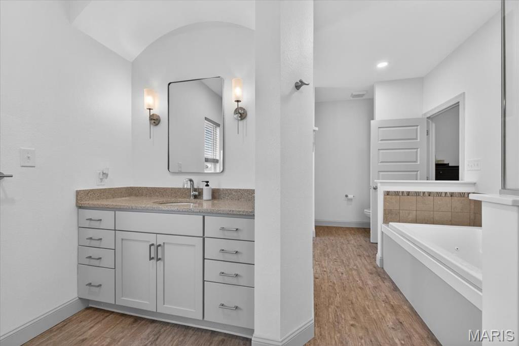 322 Pointe Loma Boulevard