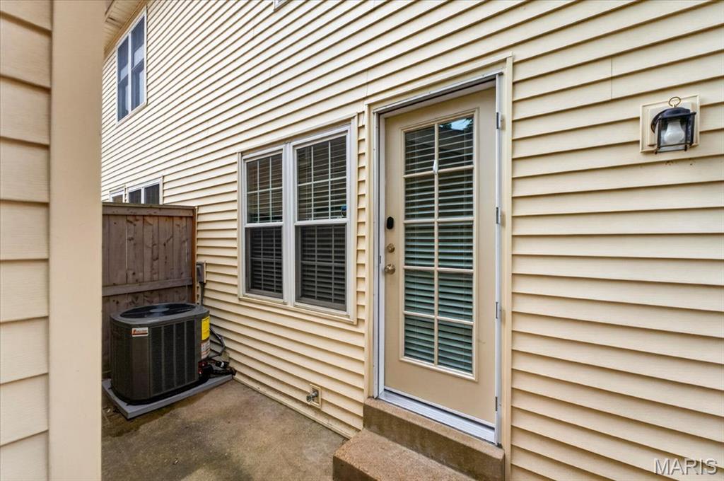 407 W Jefferson Avenue