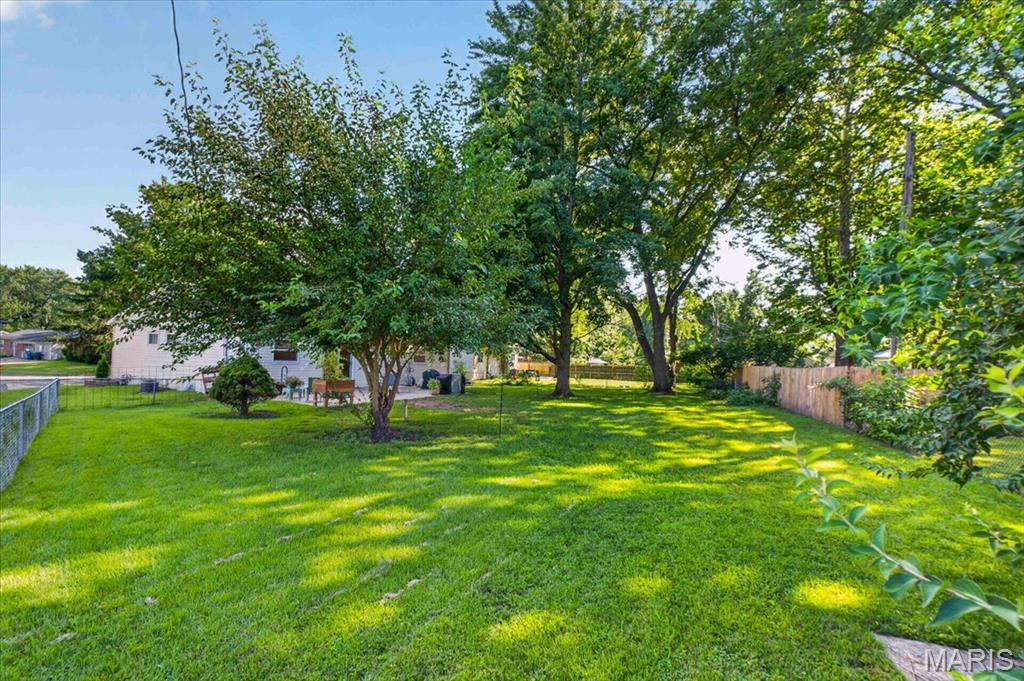 1285 Flora Lane