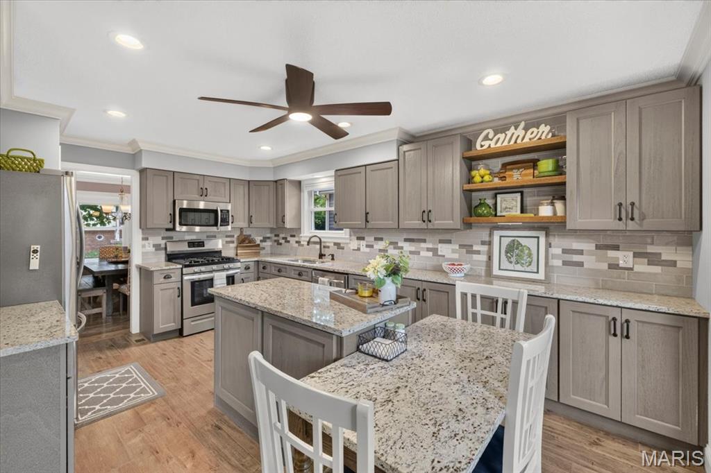 525 Country Manor Drive