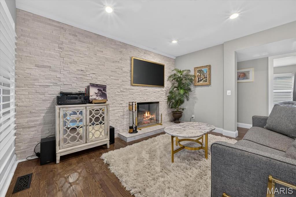 14391 Ladue Road