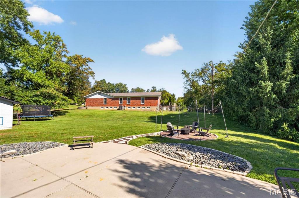 14391 Ladue Road