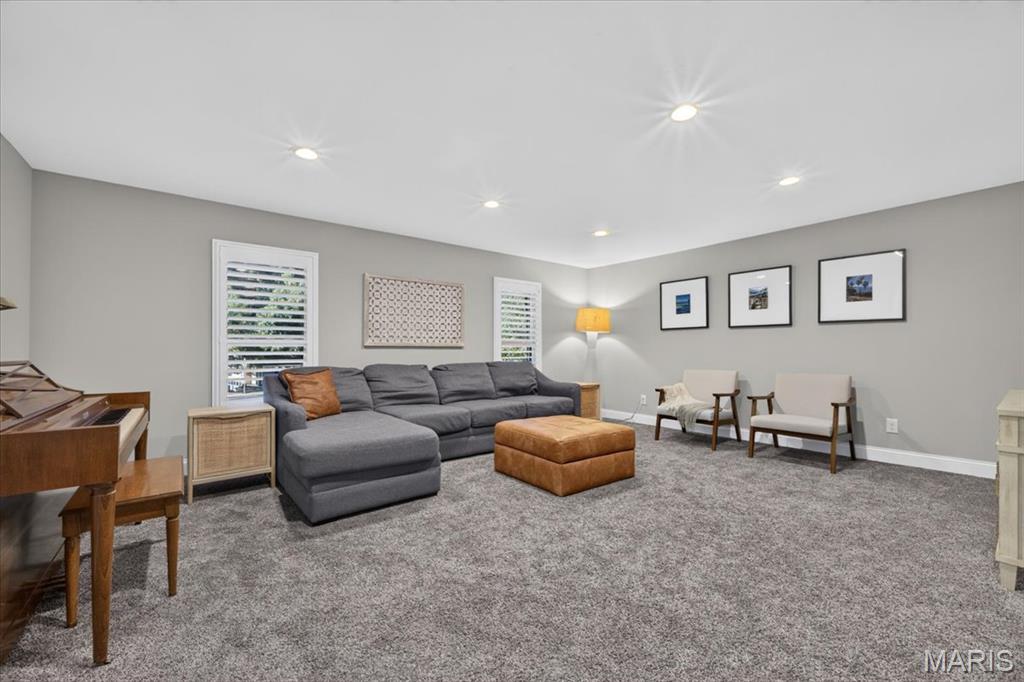 14391 Ladue Road