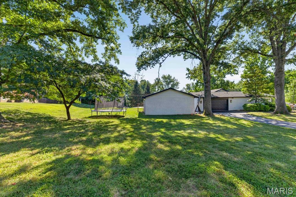 14391 Ladue Road