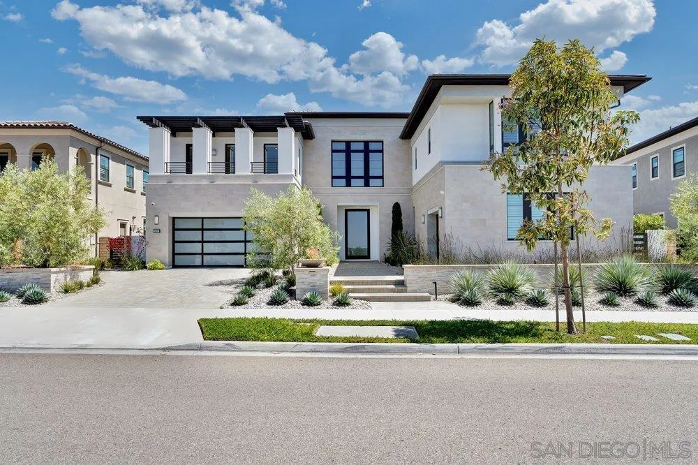 6179 Summit Crest Circle