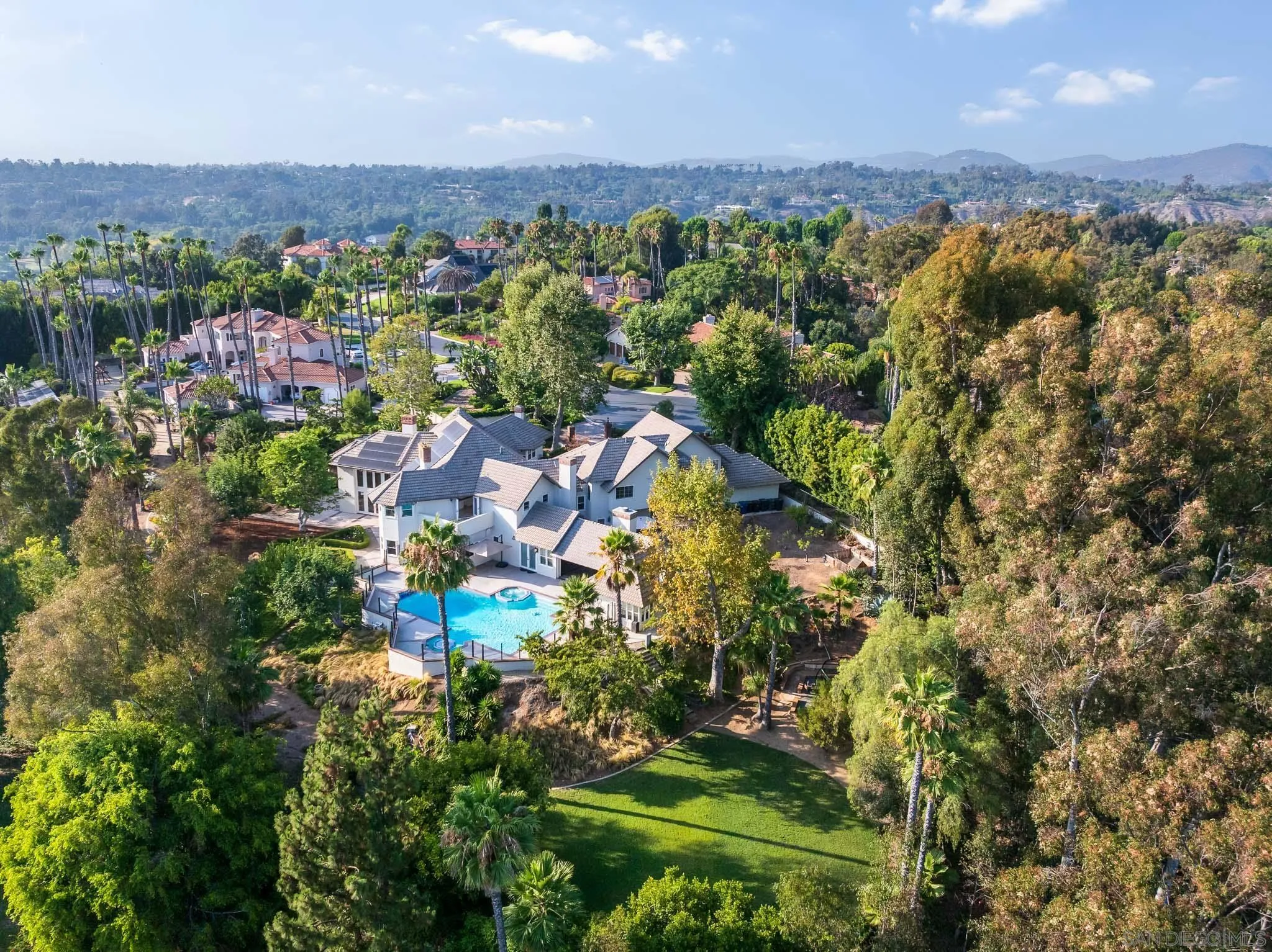 6295 Avenida Floresta