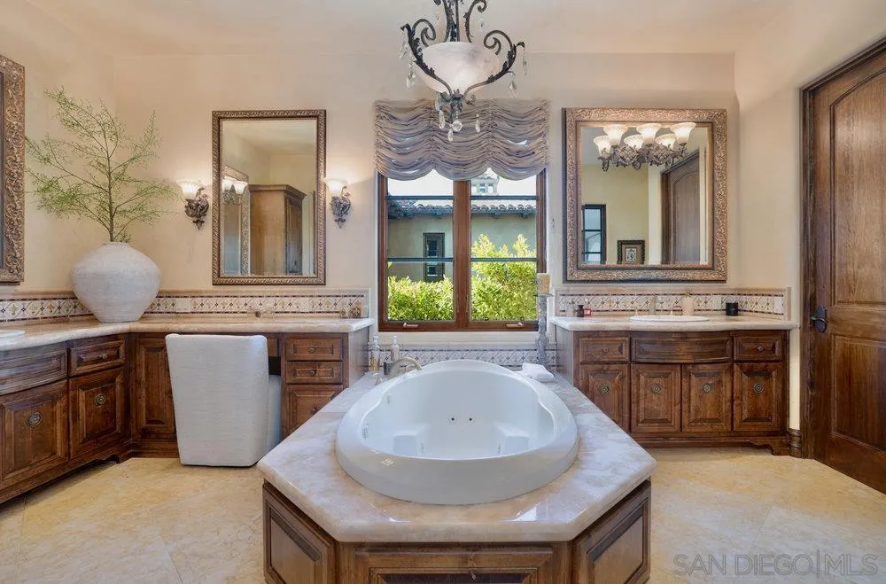 7748 Road To Zanzibar