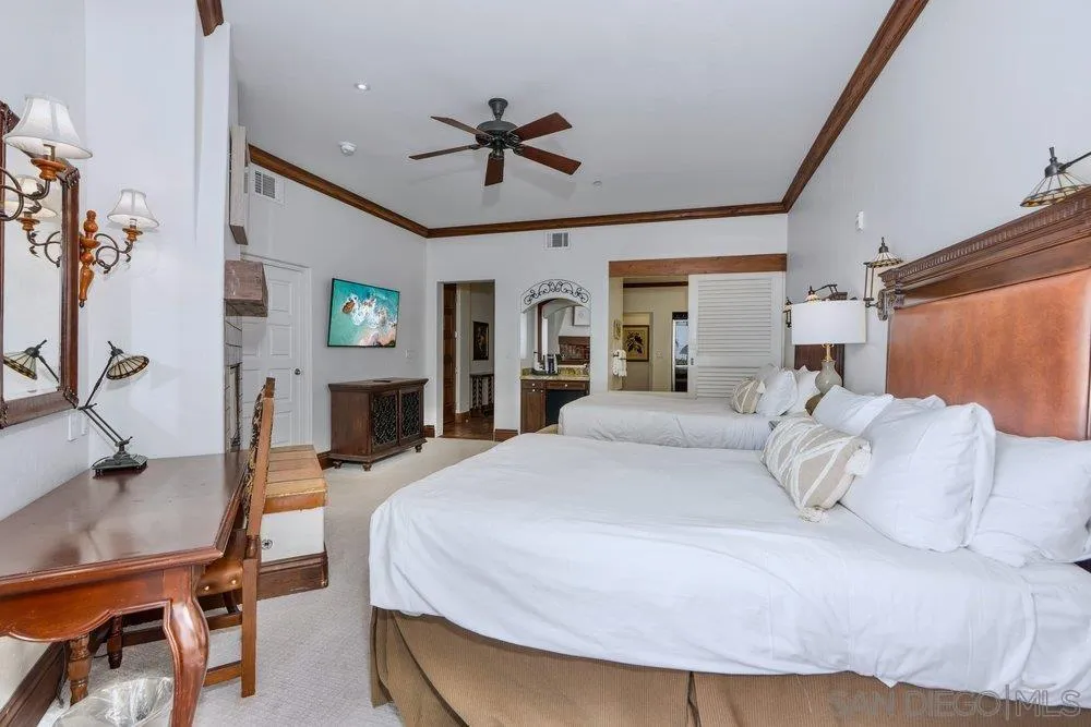 7319 Estrella De Mar Rd 10