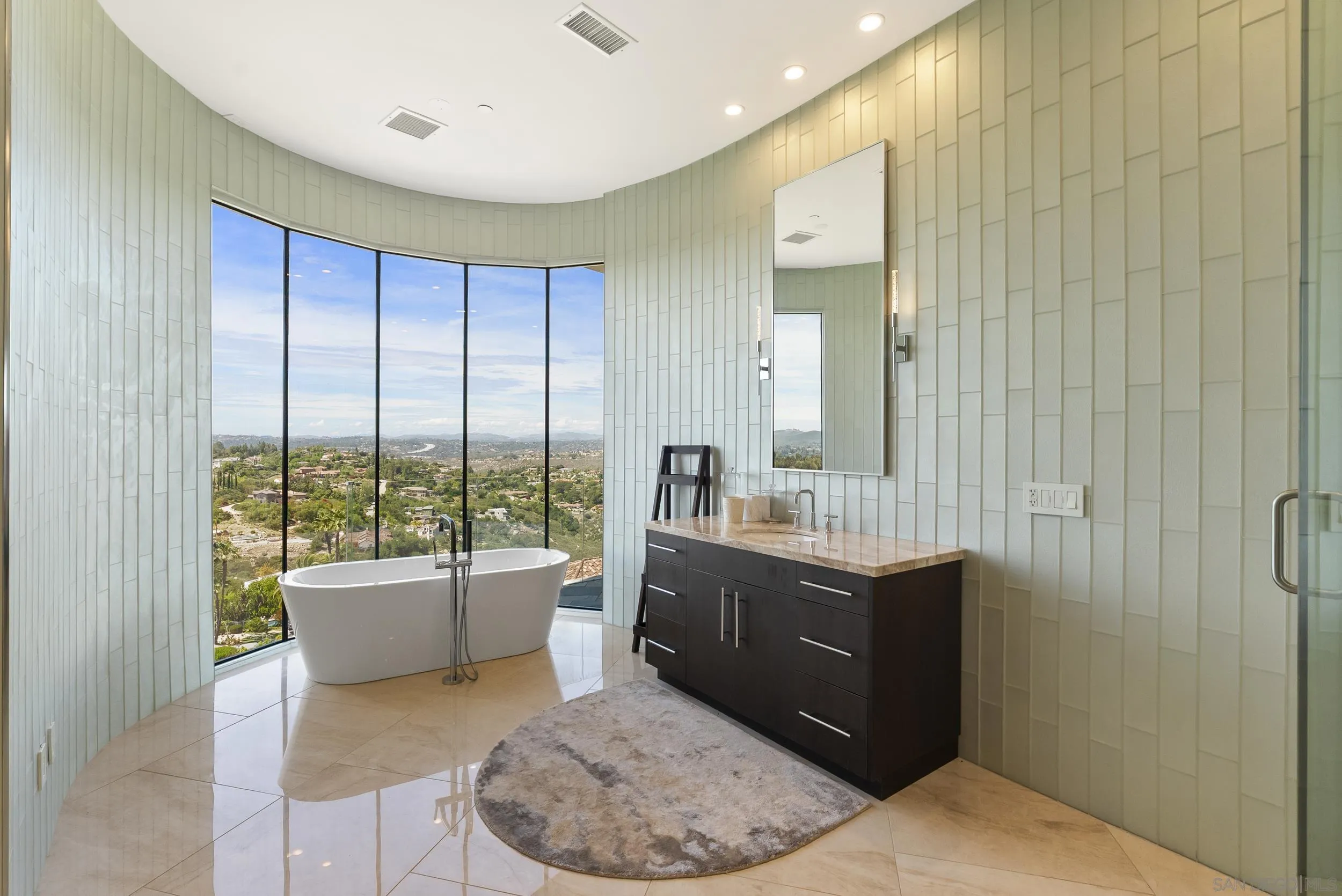 13220 Highlands Ranch Rd