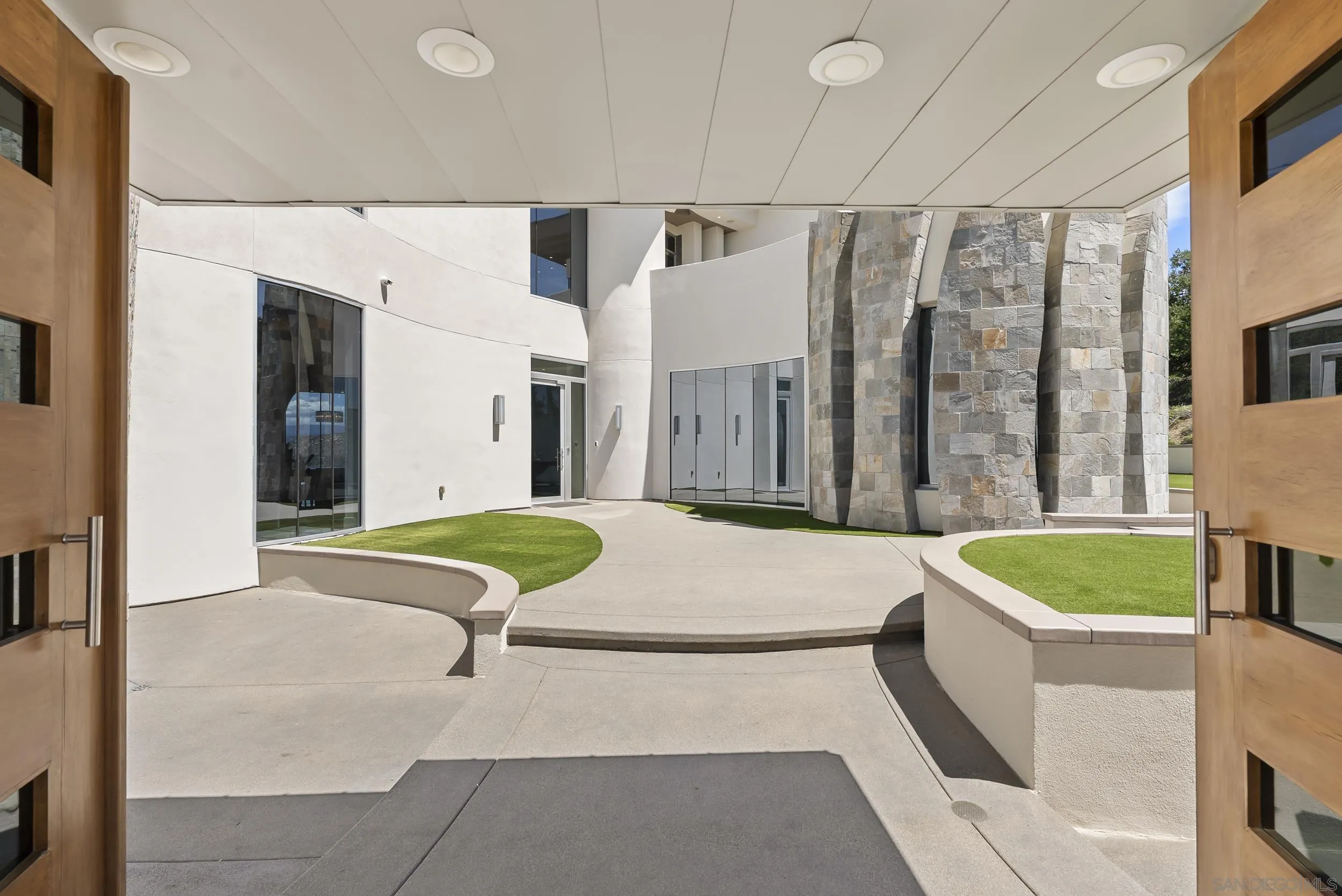 13220 Highlands Ranch Rd