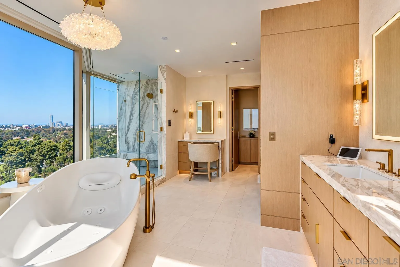 2500 Sixth Ave Unit Penthouse 4
