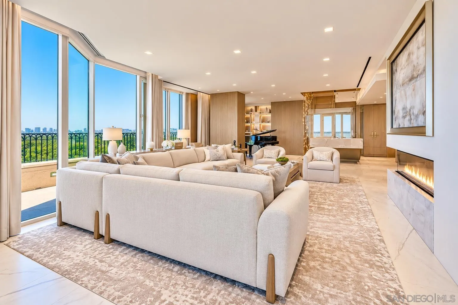 2500 Sixth Ave Unit Penthouse 4