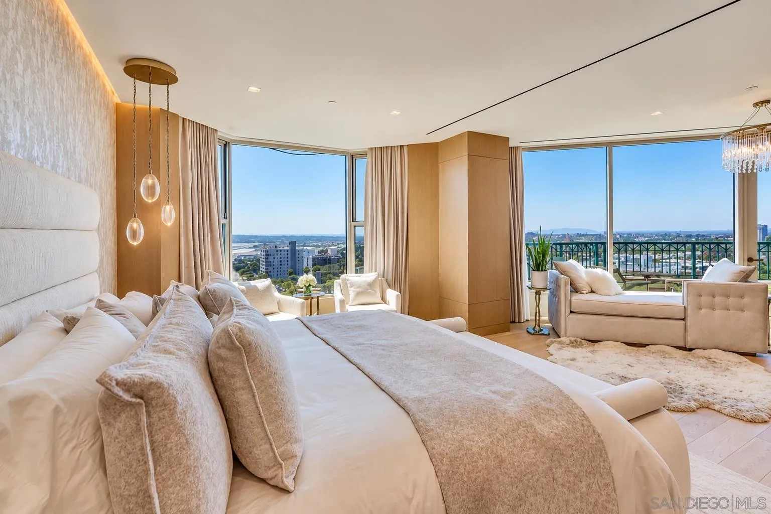 2500 Sixth Ave Unit Penthouse 4