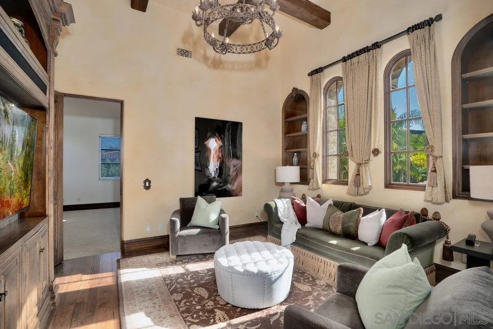 7748 Road To Zanzibar Lot 329