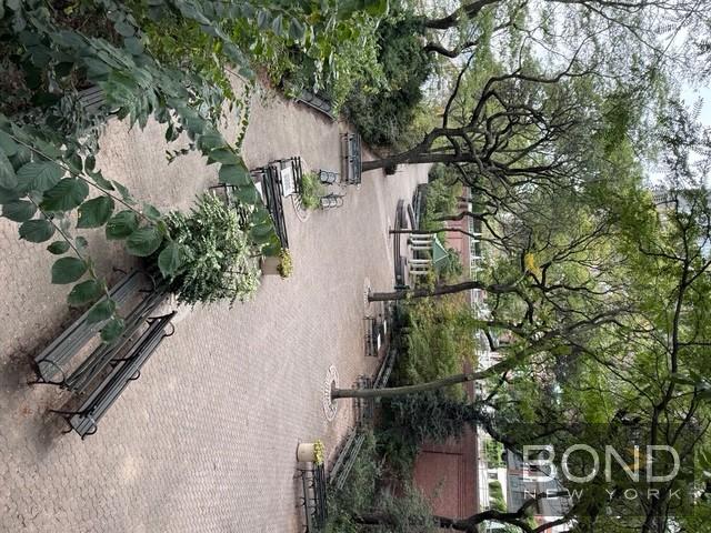 865 United Nations Plaza 14C