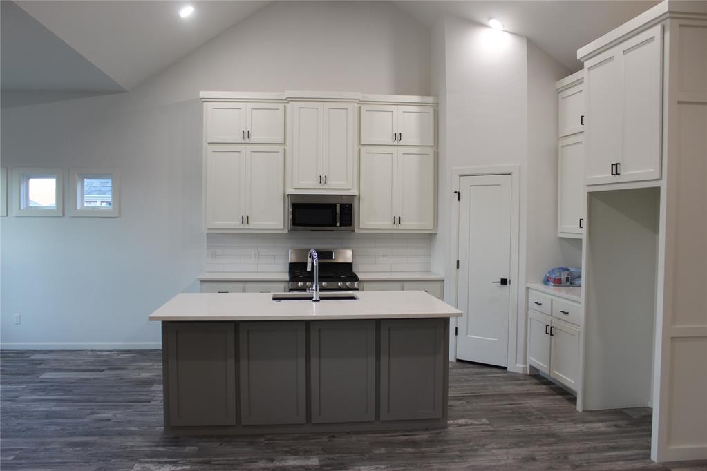 6413 NW 159 th Street