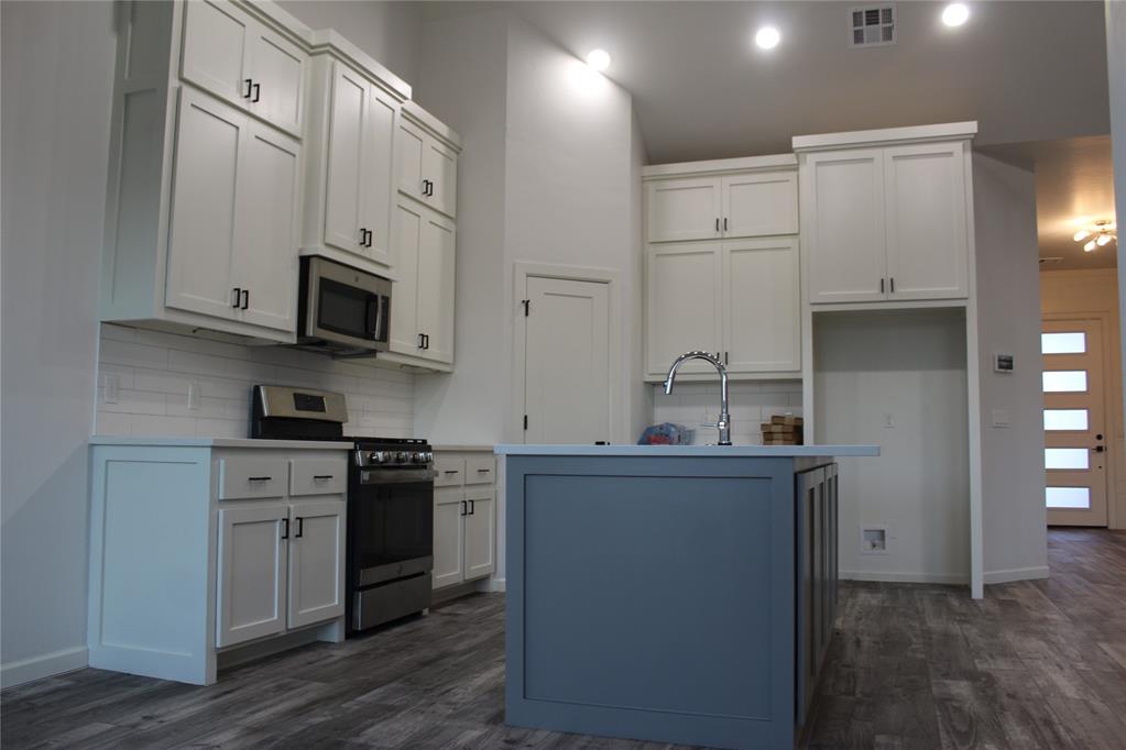 6413 NW 159 th Street