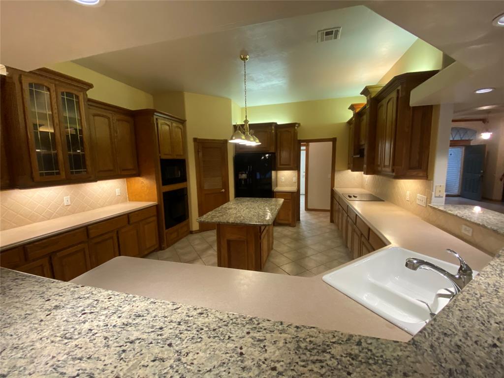 14912 W Jefferson Lane