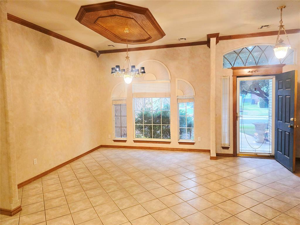 14912 W Jefferson Lane