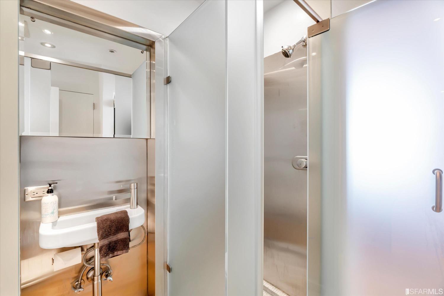 170 Pacific Avenue Unit: 24