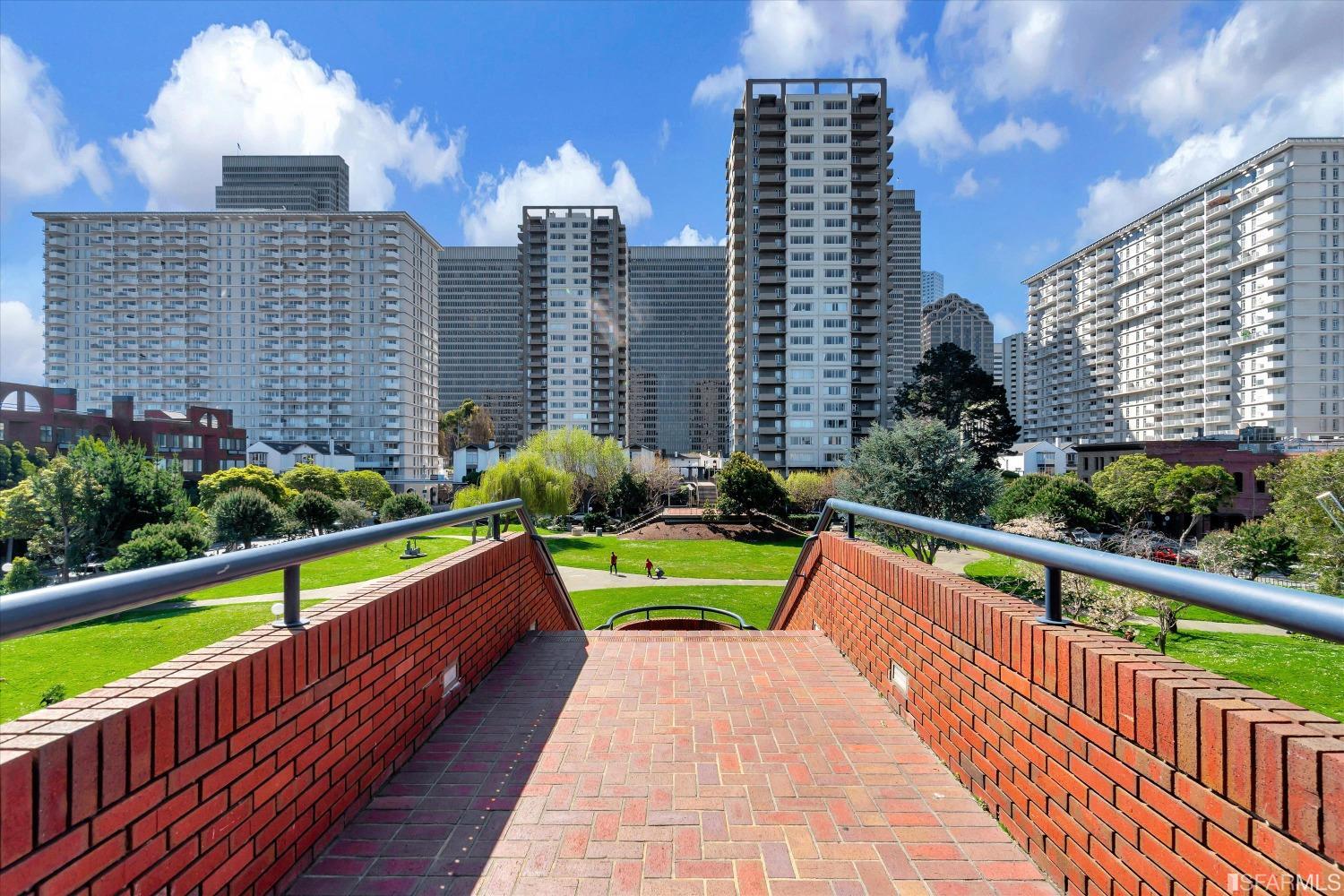 170 Pacific Avenue Unit: 24