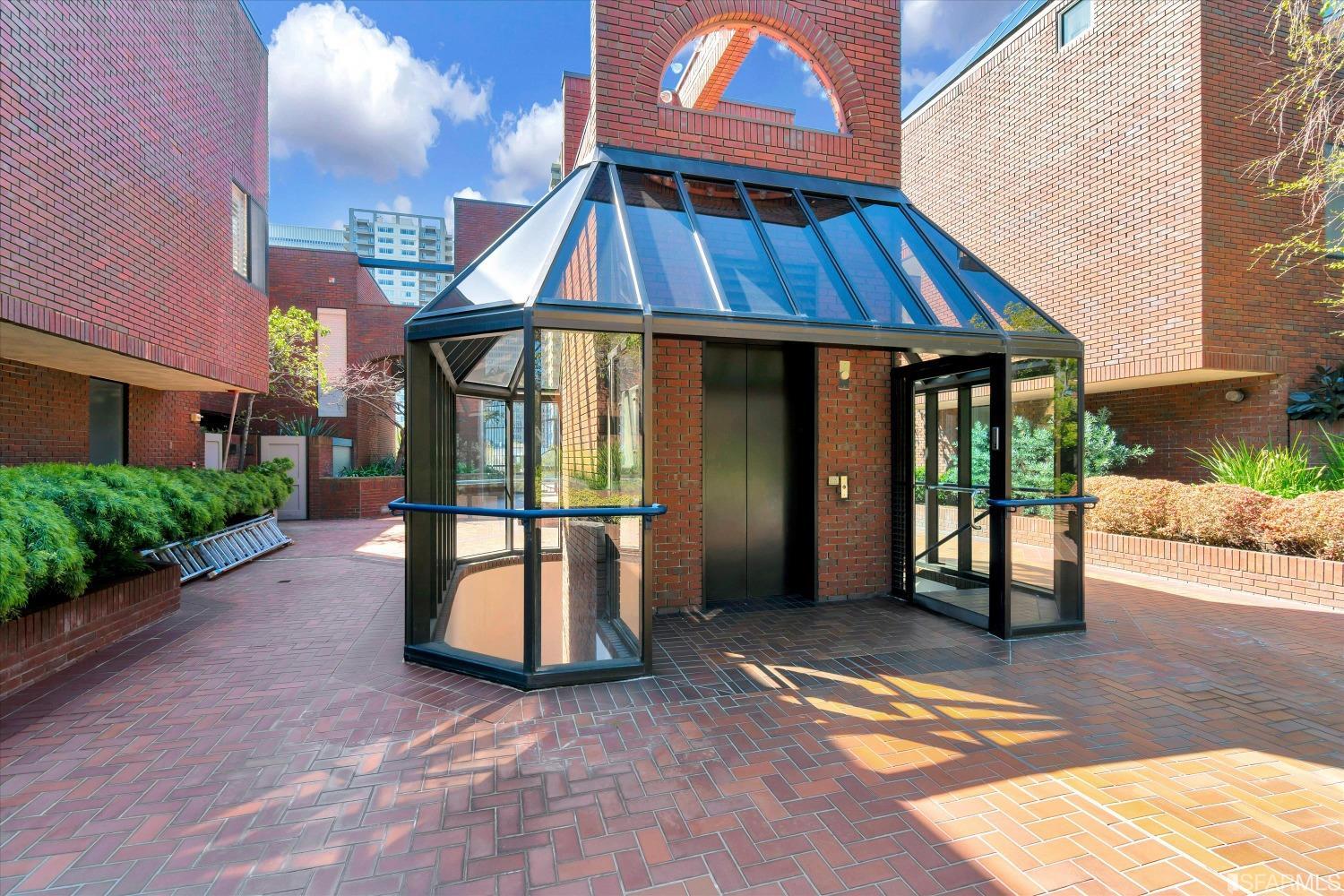 170 Pacific Avenue Unit: 24