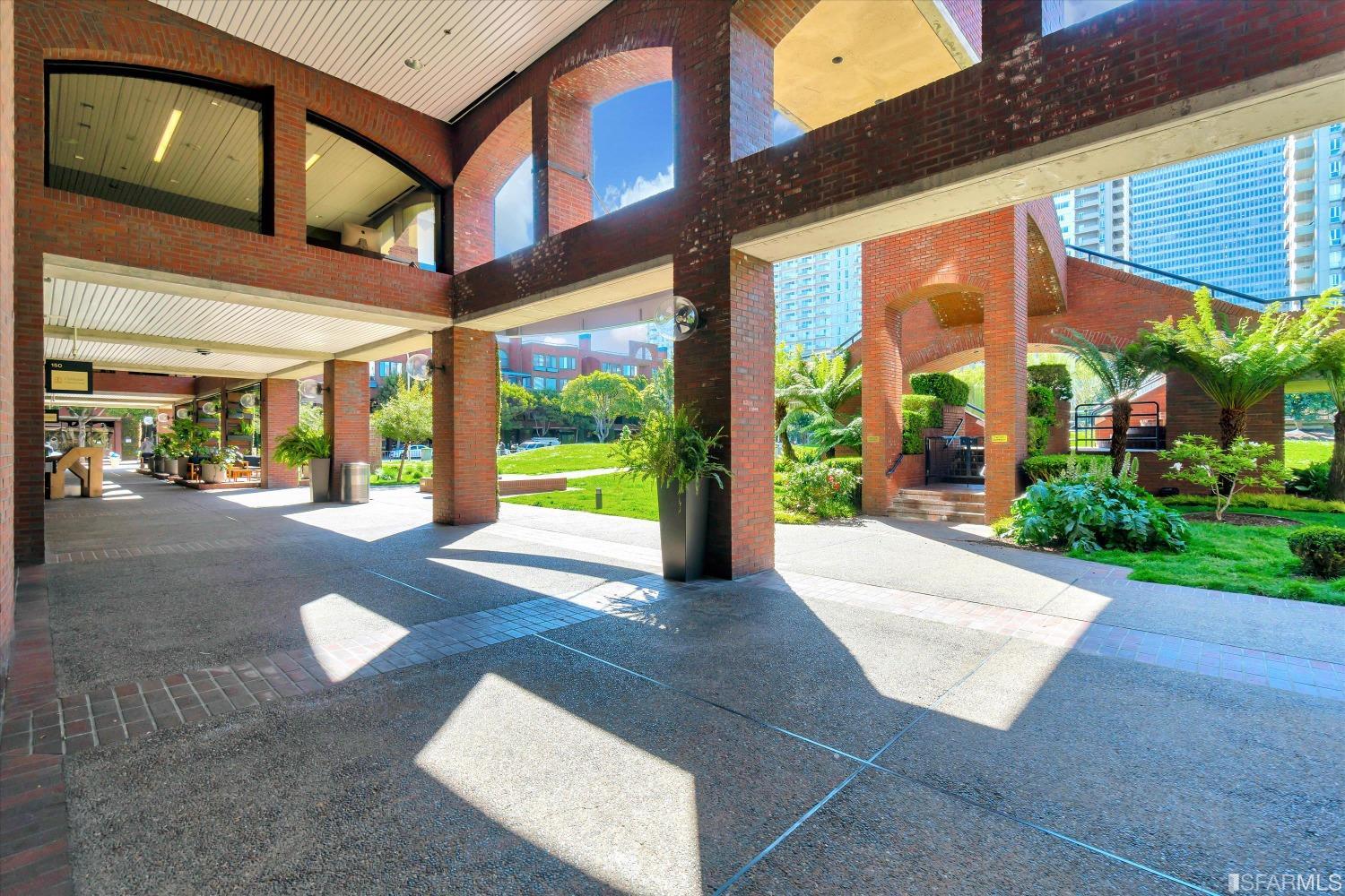 170 Pacific Avenue Unit: 24