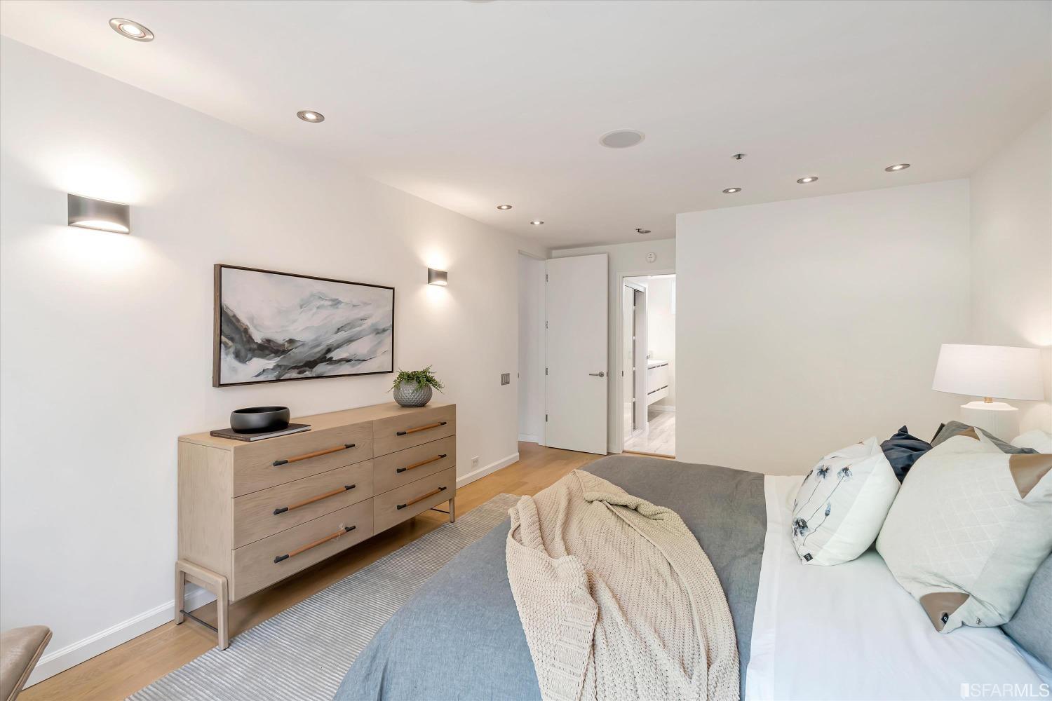 170 Pacific Avenue Unit: 24