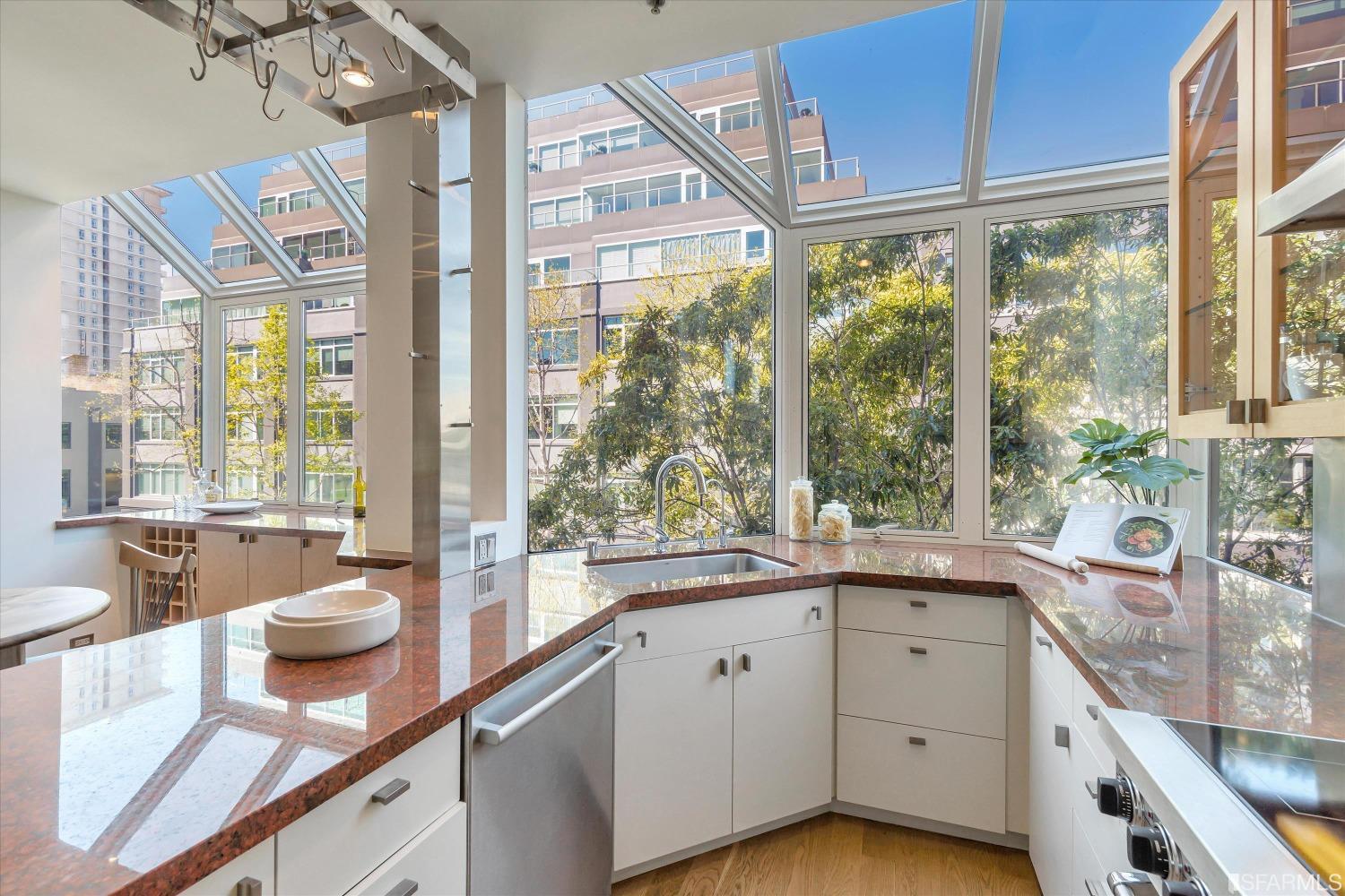 170 Pacific Avenue Unit: 24