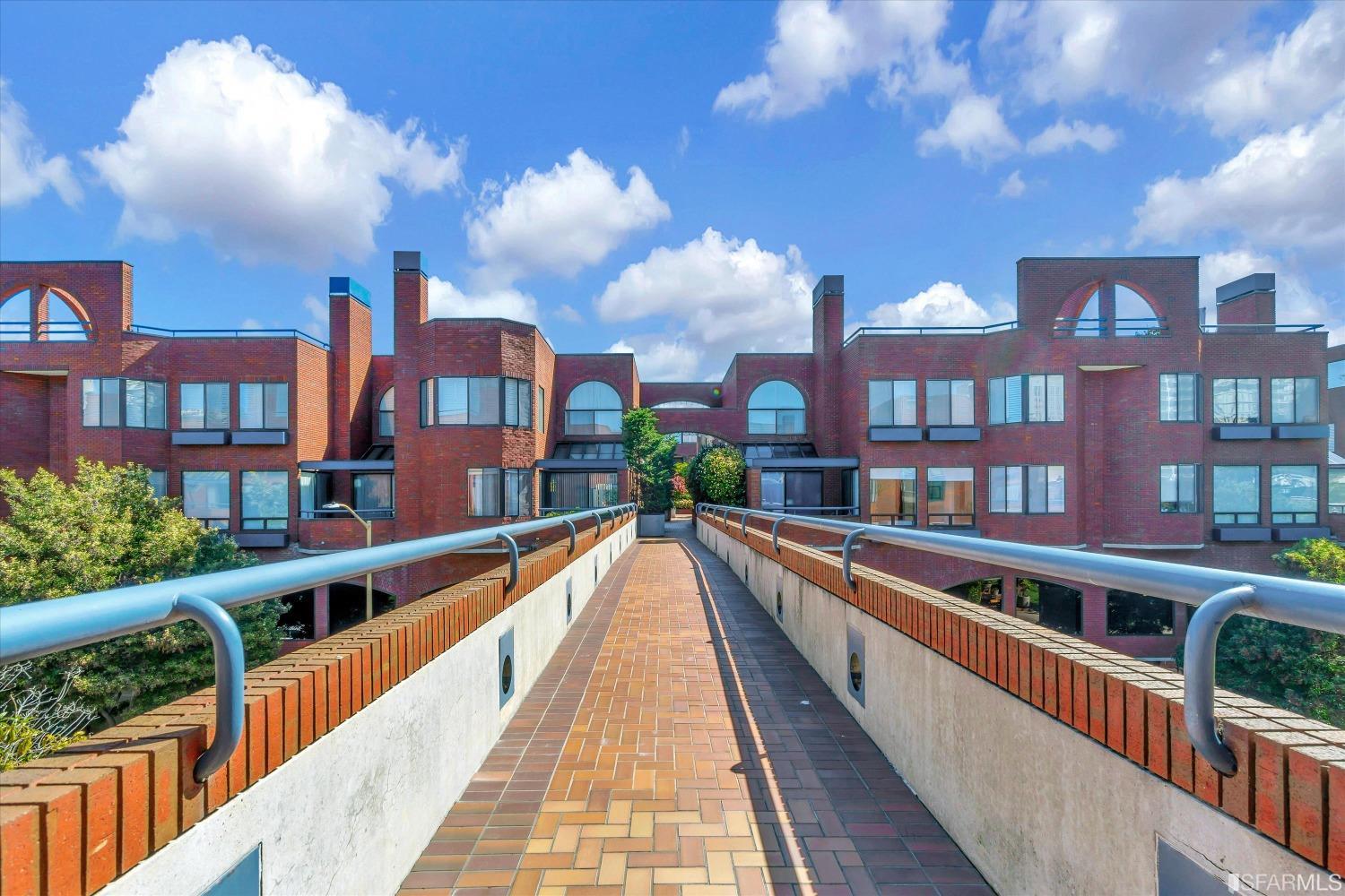 170 Pacific Avenue Unit: 24