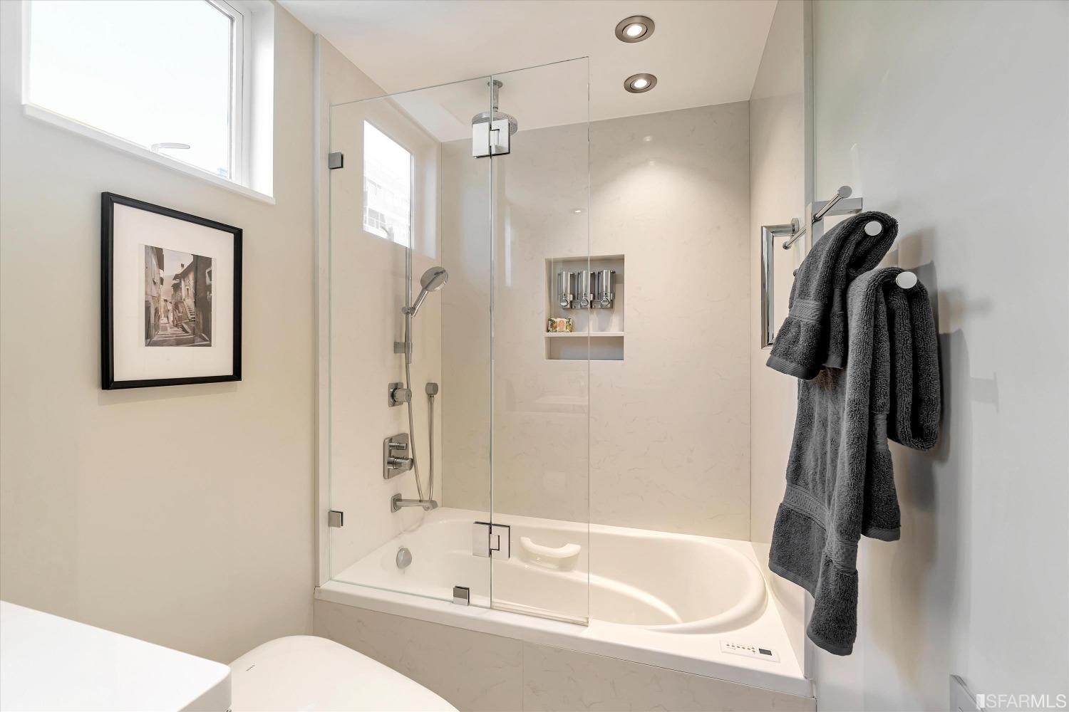 170 Pacific Avenue Unit: 24