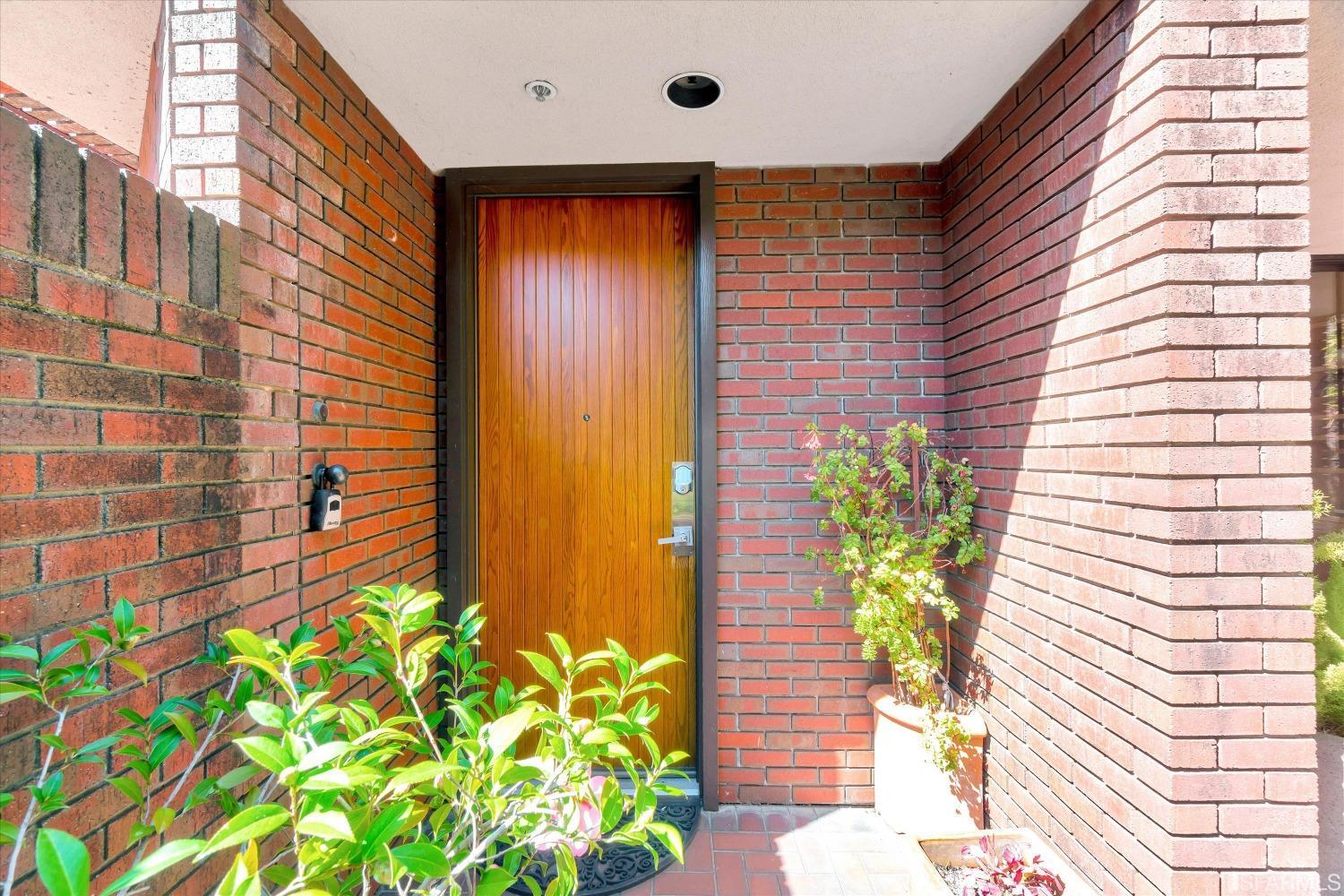 170 Pacific Avenue Unit: 24