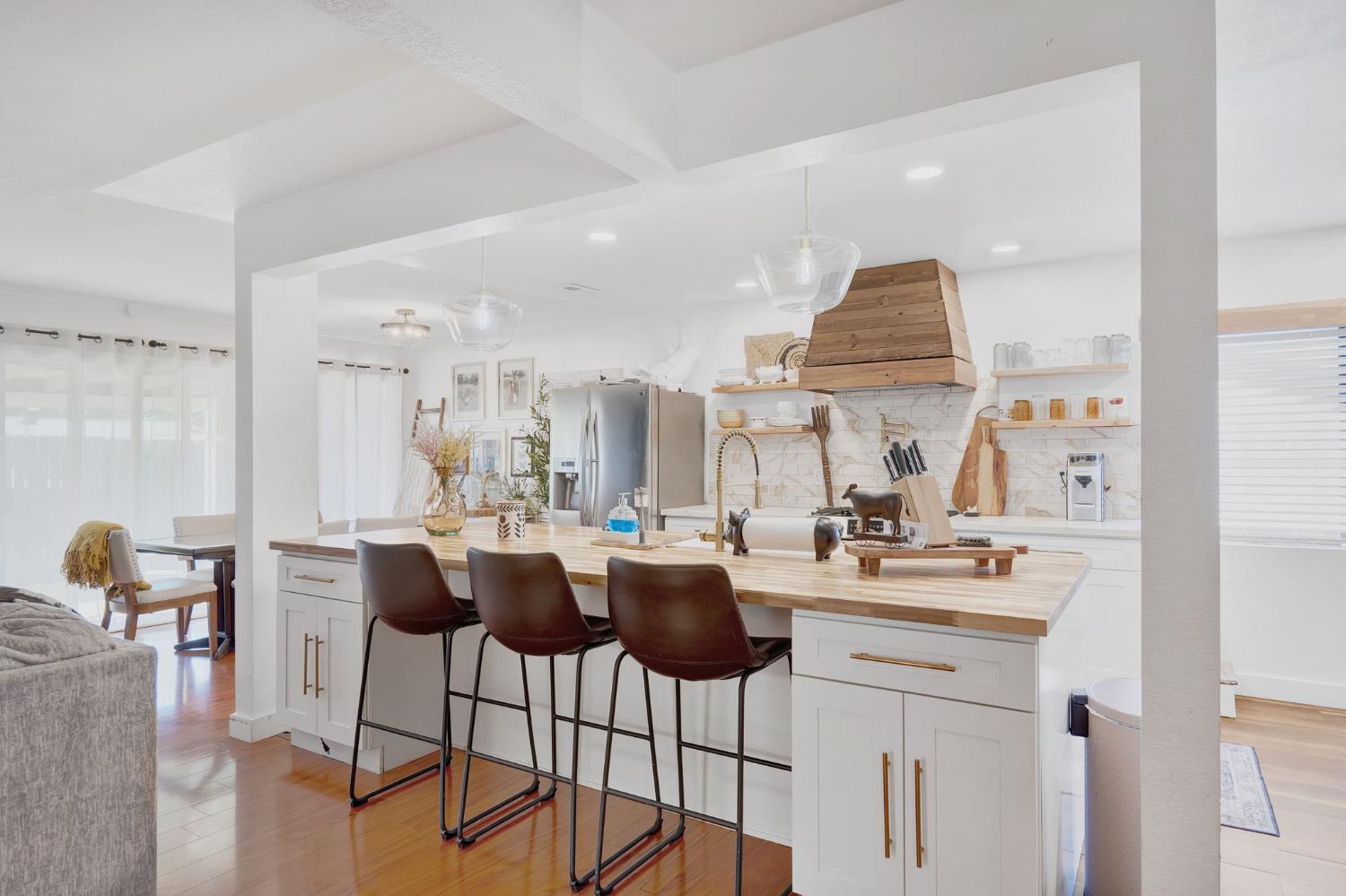 5837 Pioneer Way