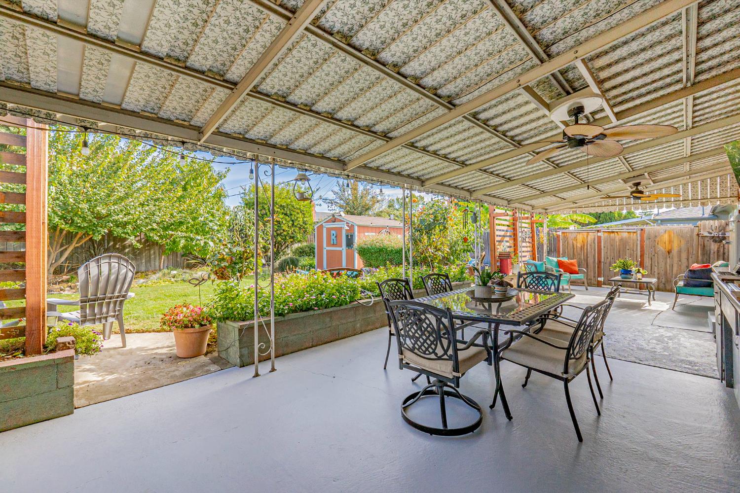 524 N Pacific Avenue