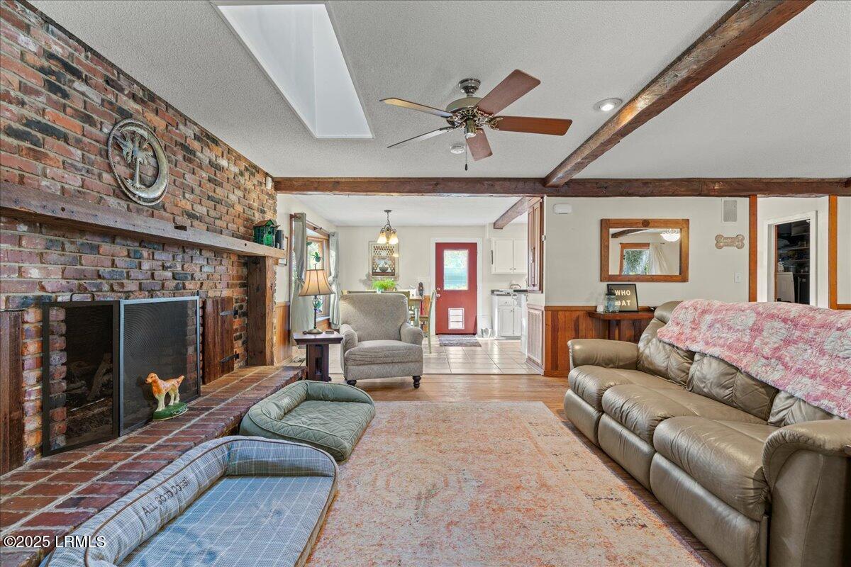 29 Grande Oaks Drive