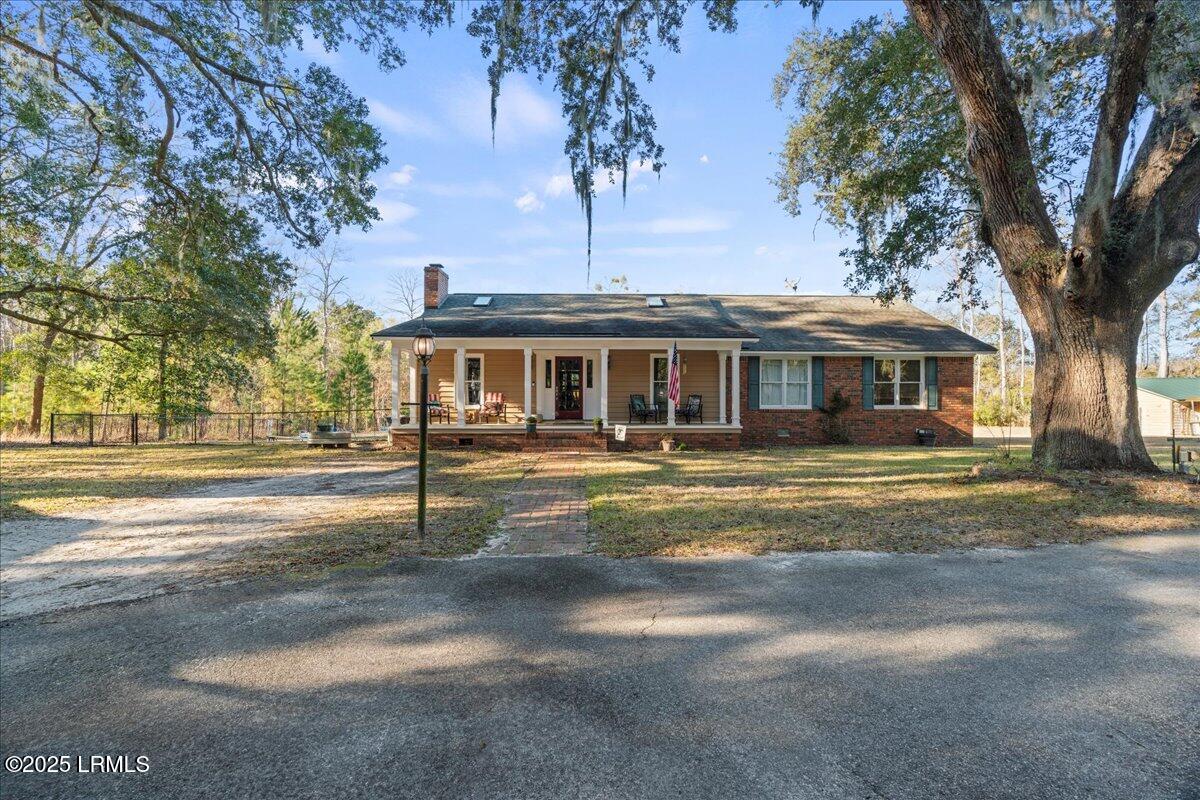 29 Grande Oaks Drive
