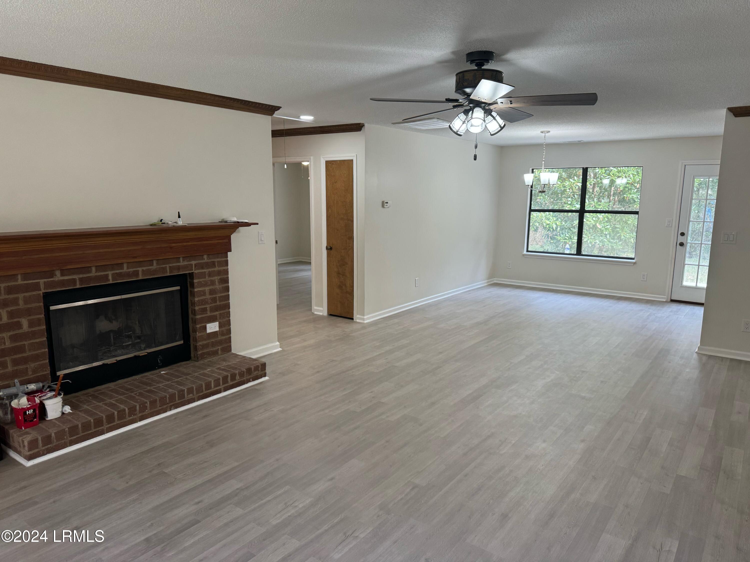 311 Oakwood Drive