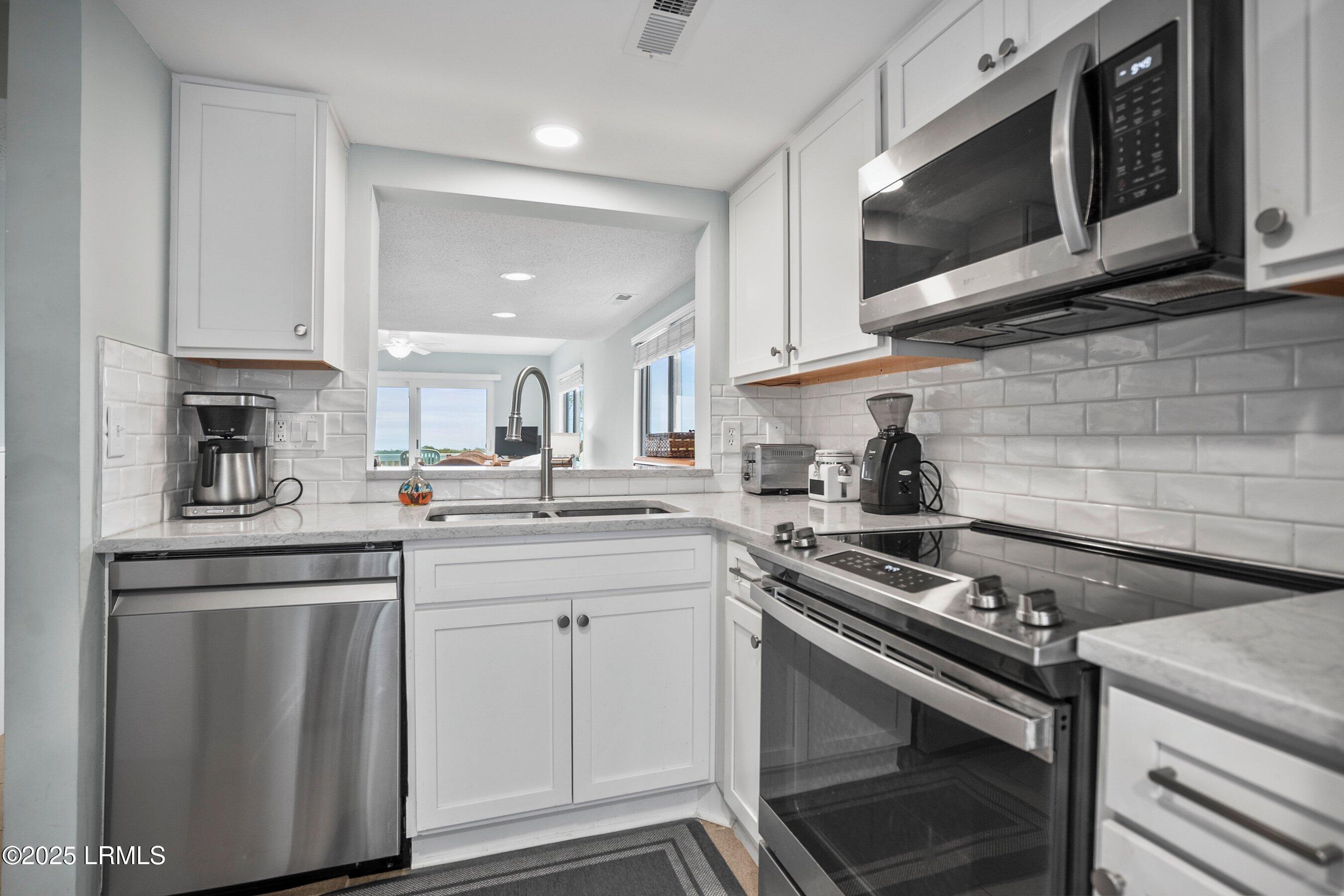 5 Cedar Reef Drive D201, St. Helena Island Unit: D201
